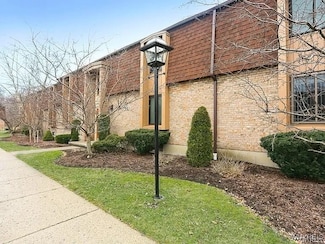 55 #1 Greenwich, Amherst, NY 14228