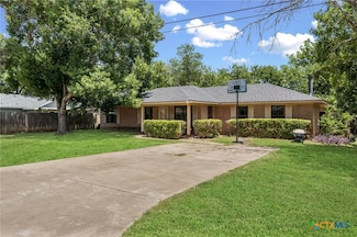 1405 Oak Park Ln, Salado, TX 76571