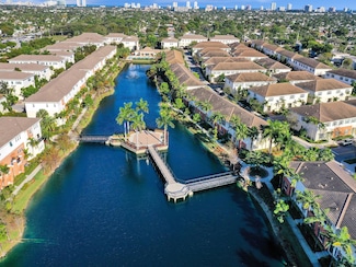 132 SW 7th Ct, Pompano Beach, FL 33060