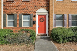 265 Winding River Dr Unit G, Sandy Springs, GA 30350