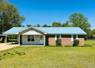 1051 Tabernacle Rd, Columbus, MS 39702
