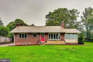 2932 Fairhill Rd, Fairfax, VA 22031
