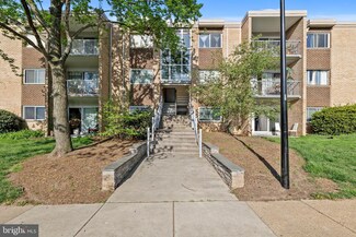2902 Kings Chapel Rd Unit 13/11, Falls Church, VA 22042