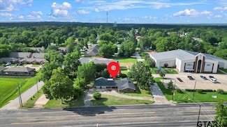 302 State Highway 31 W, Chandler, TX 75758