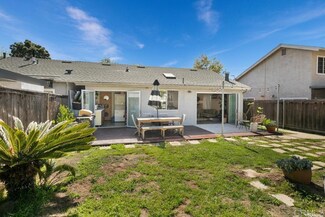 922 Woodlake Dr, Cardiff By the Sea, CA 92007