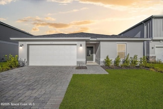 527 Glaspell Cir SE, Palm Bay, FL 32909