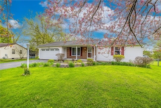 5 Slate Dr, North Chili, NY 14514