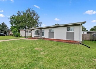 720 Redwing Dr, Florissant, MO 63031
