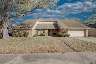 303 Sea Gate Dr, Portland, TX 78374