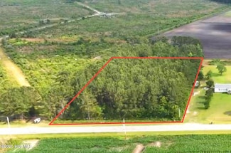 125 Barfield Ln, Chadbourn, NC 28431