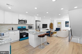 1153 E Slocum St, Philadelphia, PA 19150