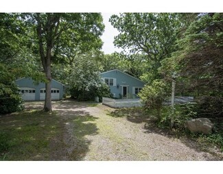 86 Harbor View Rd, Barnstable, MA 02630