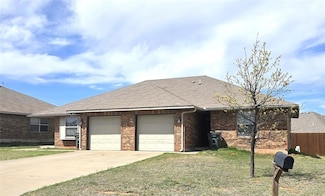 1 Lombardy Place, Clinton, OK 73601