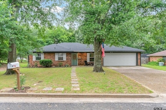 1004 Bunny Rabbit Rd, Athens, TX 75751