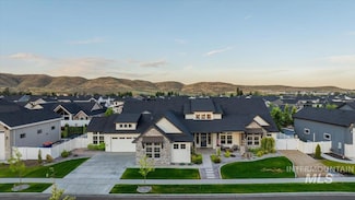 8101 W Mirror Pond Dr, Boise, ID 83714