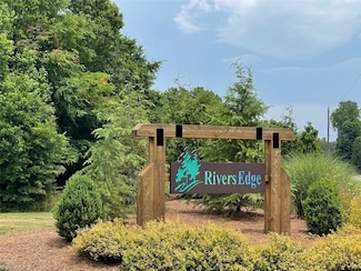 2518 Rivers Edge Rd, Summerfield, NC 27358