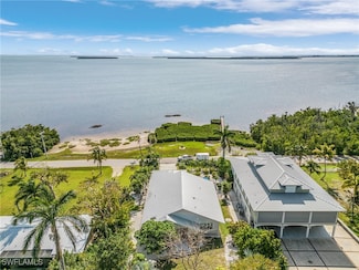 13690 Waterfront Dr, Bokeelia, FL 33922
