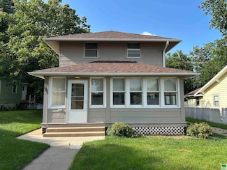 1215 Hill Ave, Sioux City, IA 51104