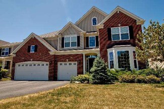 162 Charleston Ln, Gilberts, IL 60136