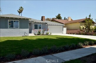1437 W Pine St, Santa Ana, CA 92703