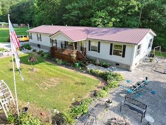 4362 Charleston Rd, Gandeeville, WV 25243