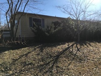 4063 Eagle Creek Rd, Leavittsburg, OH 44430