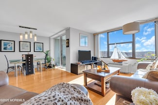1 Scenic Dr Unit 511, Highlands, NJ 07732
