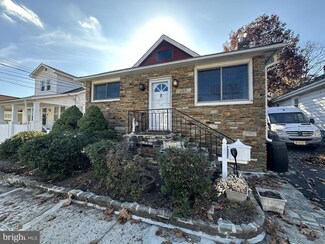 165 Homecrest Ave, Ewing, NJ 08638