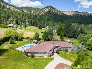 10552 Ski Hill Dr, Leavenworth, WA 98826
