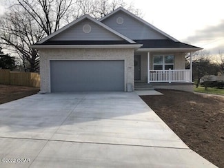 101 Saint Claire Ct, Joplin, MO 64801