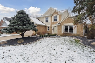 22727 Foxmoor Dr, Novi, MI 48374