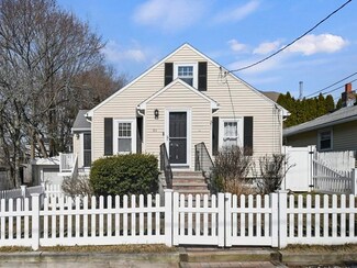 93 Indian Rd, Waltham, MA 02451