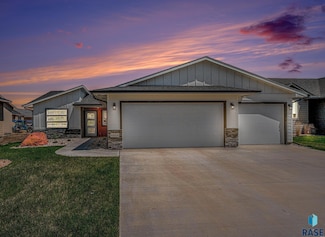 6814 W 5th St, Sioux Falls, SD 57107