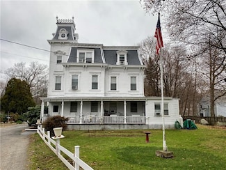 1860 E Main St Unit 1, Mohegan Lake, NY 10547