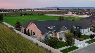 384 E Pascua Dr, Kuna, ID 83634