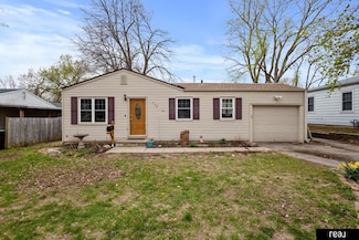 728 N 77th Ave, Omaha, NE 68114