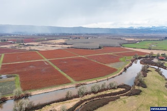 78384 Collins Rd, Clatskanie, OR 97016