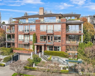 660 W Olympic Place Unit 4, Seattle, WA 98119