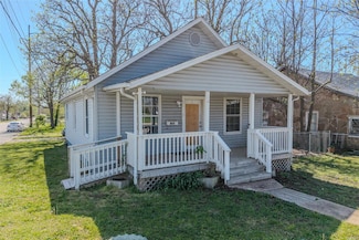 211 Van Buren St, Lebanon, MO 65536