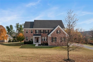 5880 Saucon Ridge Rd, Coopersburg, PA 18036