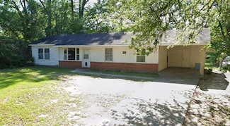 2810 N 7th Ave, Laurel, MS 39440