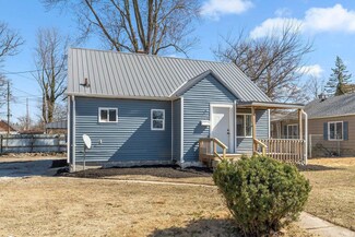 4121 Smith St, Fort Wayne, IN 46806