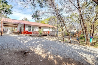 241 Western Lake Dr, Weatherford, TX 76087