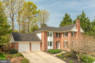 3802 Sandalwood Ct, Fairfax, VA 22031