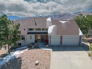 1523 Oak Hills Dr, Colorado Springs, CO 80919