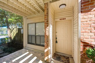 10161 Oakberry St, Houston, TX 77042