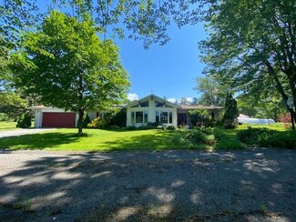 3 Hillcrest Rd, Fairfax, VT 05454