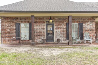 13820 Lynnedale Loop, Abbeville, LA 70510