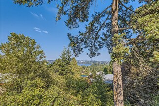 7239 SE 27th St, Mercer Island, WA 98040