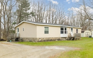 61 Village Dr, Nelson, PA 16940